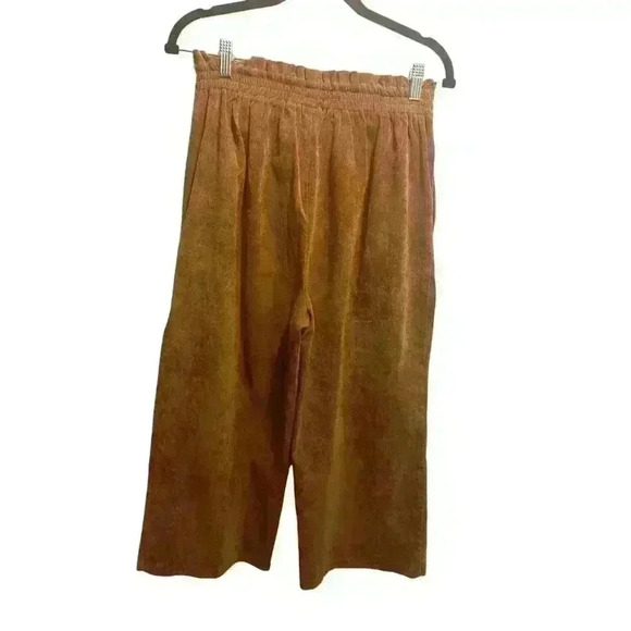 Everly - Brown wide leg corduroy lunch bag pants. Tie Waist Belt. Side Pocket. - Picture 3 of 4